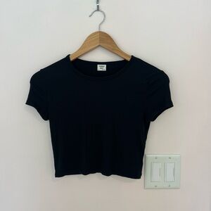 Aritzia black ribbed tee